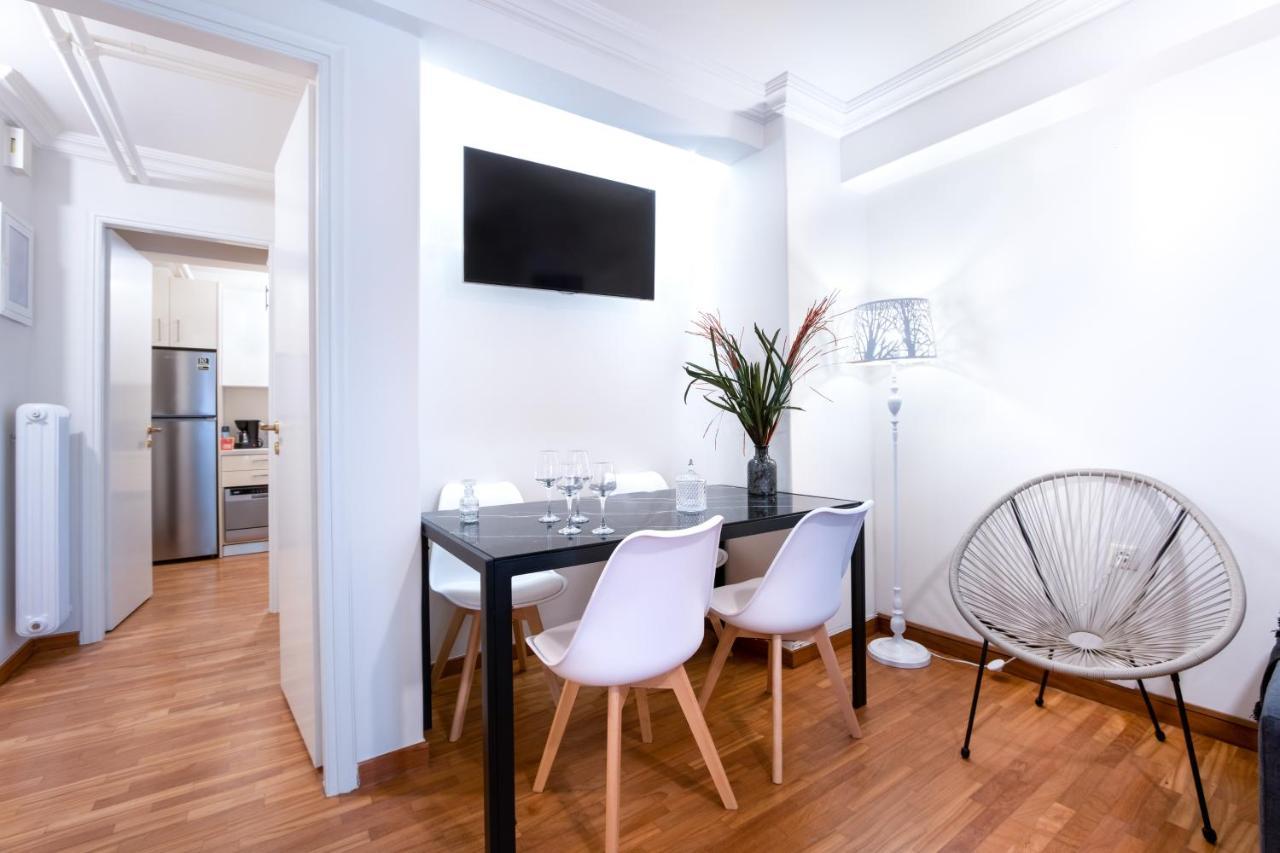 Glamorous Apt In Kolonaki Atenas Exterior foto